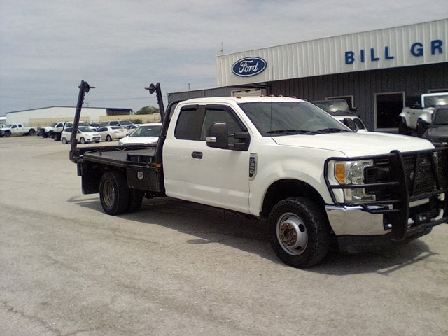 2017 Ford Super Duty F-350 DRW XL in White — front three-quarter view