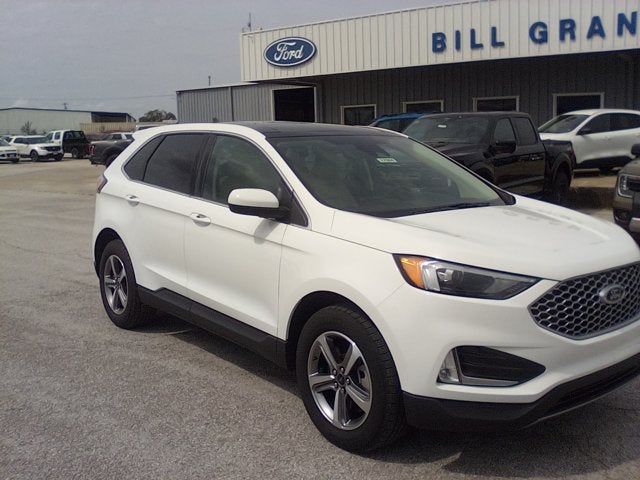2024 Ford Edge SEL in White — front three-quarter view